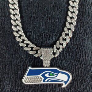 NFL Seattle Seahawks 20 Inch Necklace Pendant Cuban Chain Link Football Jewelry